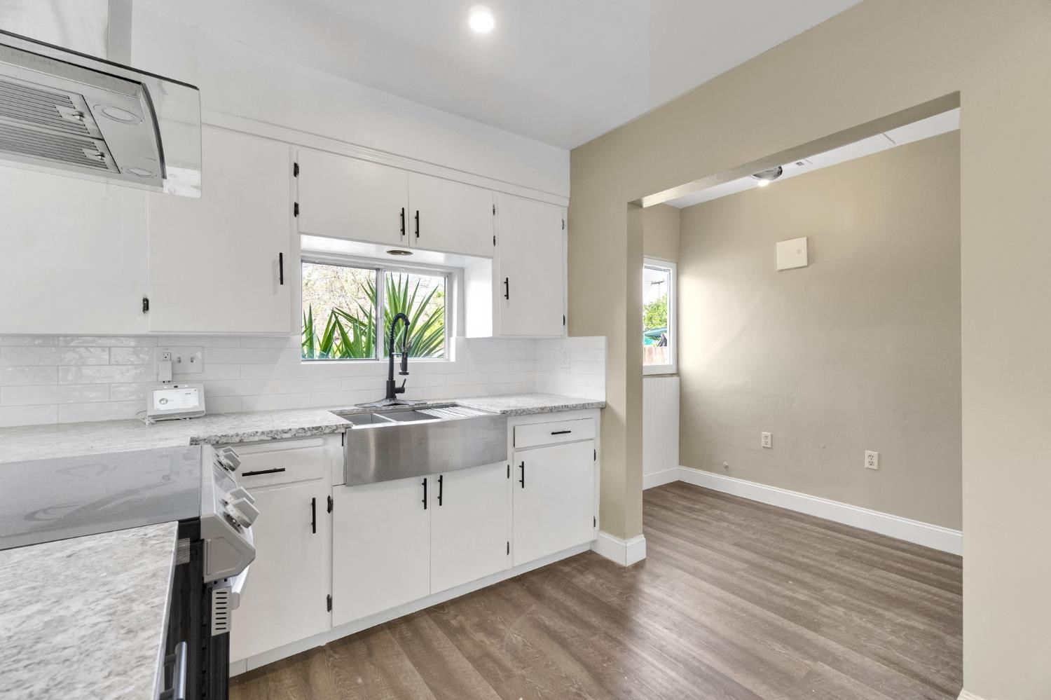 963 N Arthur Ave, Fresno, CA 93728