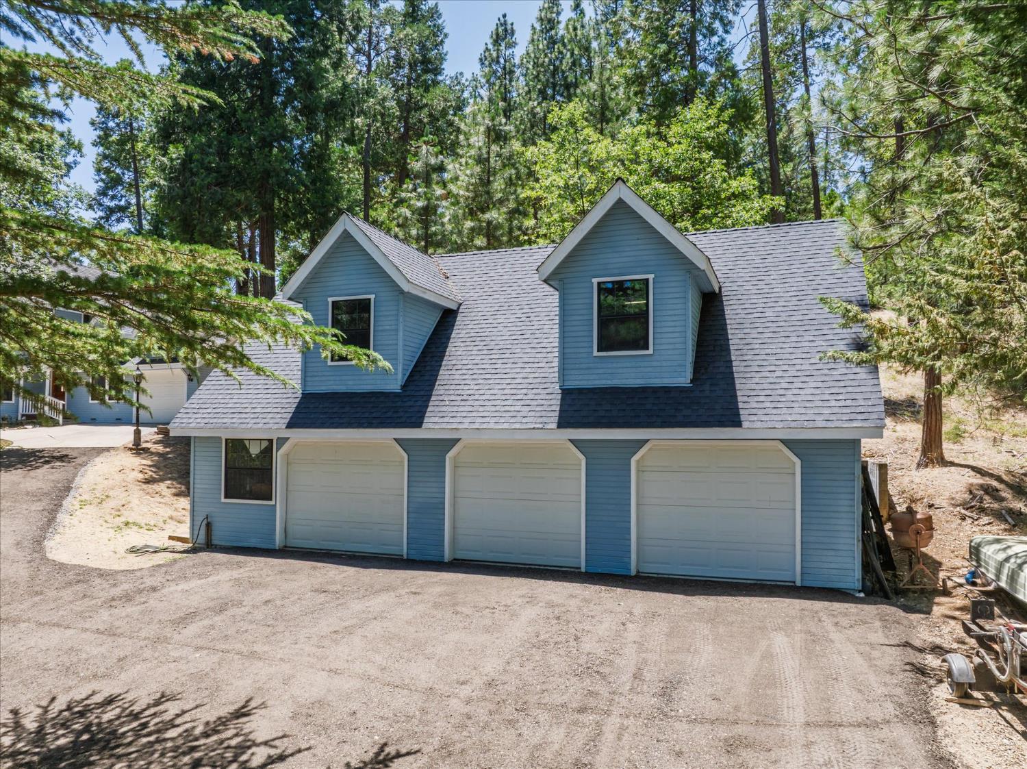 36232 Finegold Creek Dr, North Fork, CA 93643