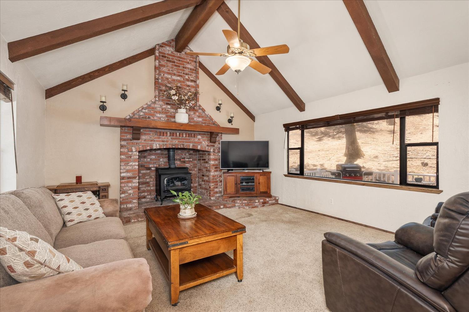 36232 Finegold Creek Dr, North Fork, CA 93643