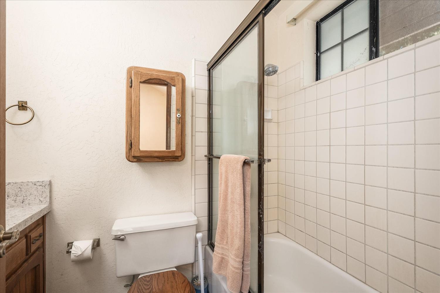 36232 Finegold Creek Dr, North Fork, CA 93643