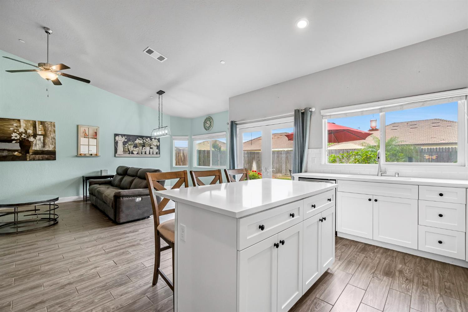 6239 E Fedora Ave, Fresno, CA 93727