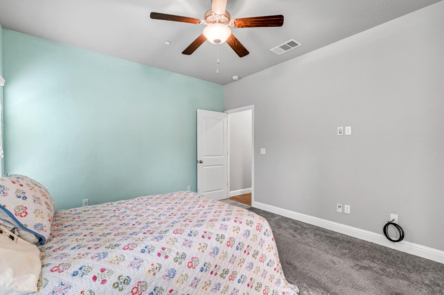 6239 E Fedora Ave, Fresno, CA 93727