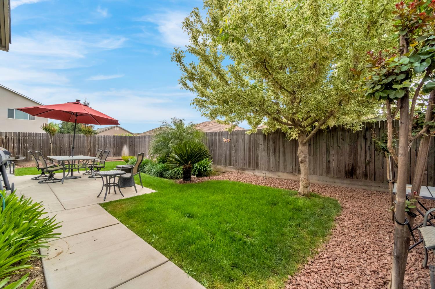 6239 E Fedora Ave, Fresno, CA 93727