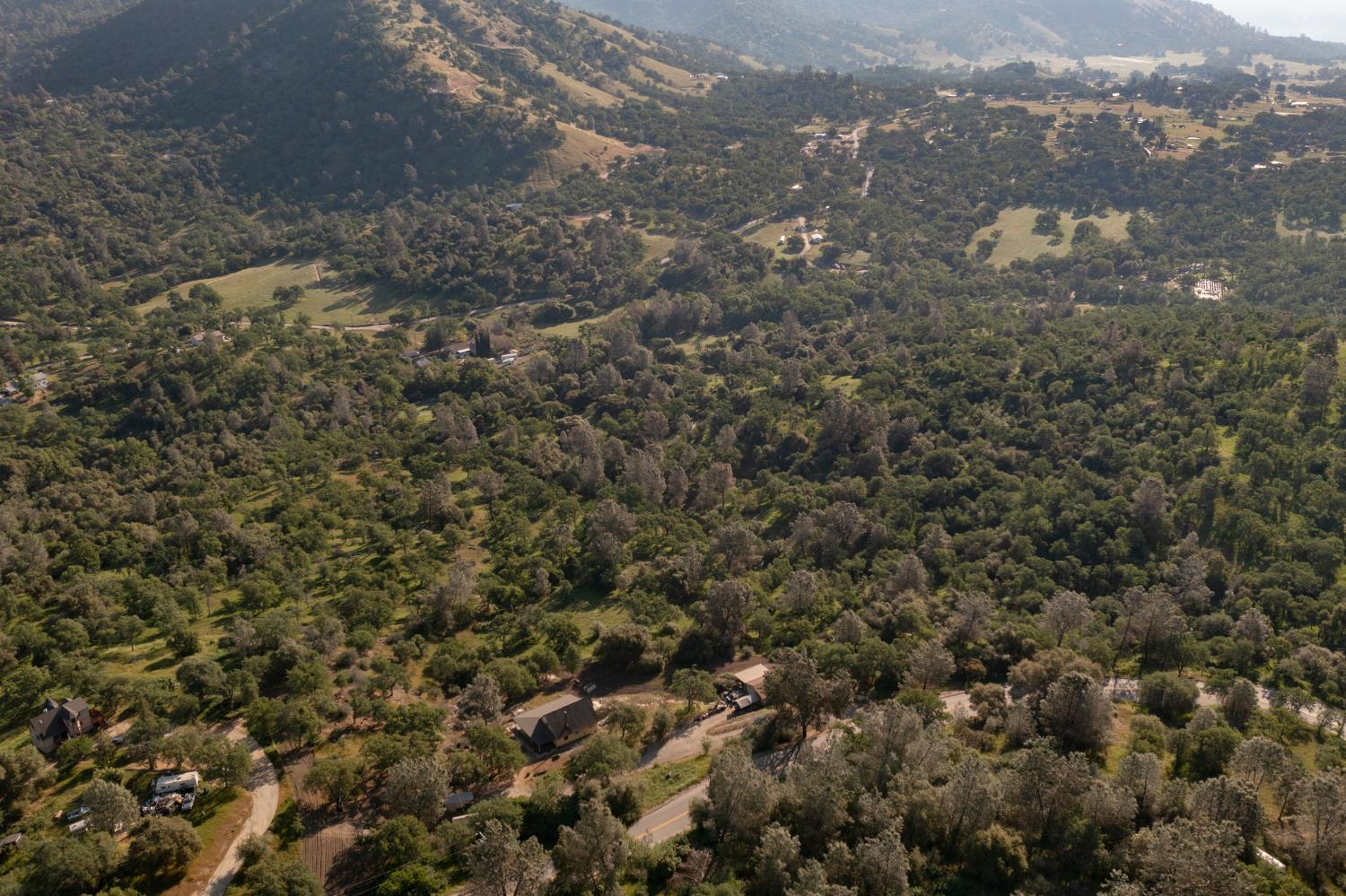 27719 Burrough Valley Rd, Tollhouse, CA 93667