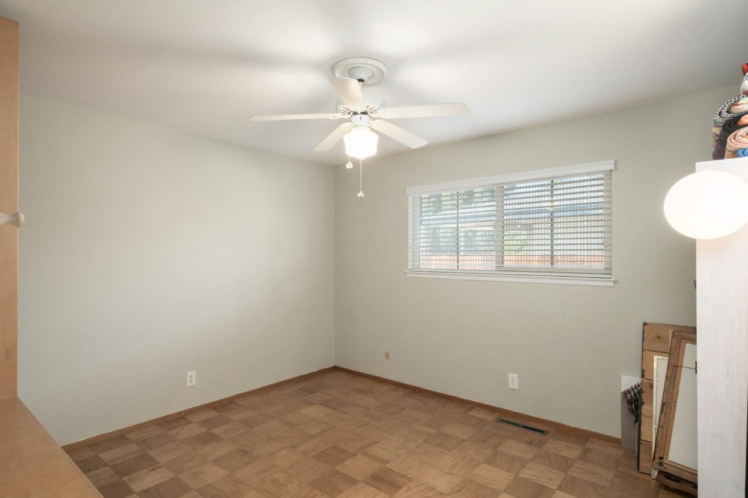 539 E Sample Ave, Fresno, CA 93710