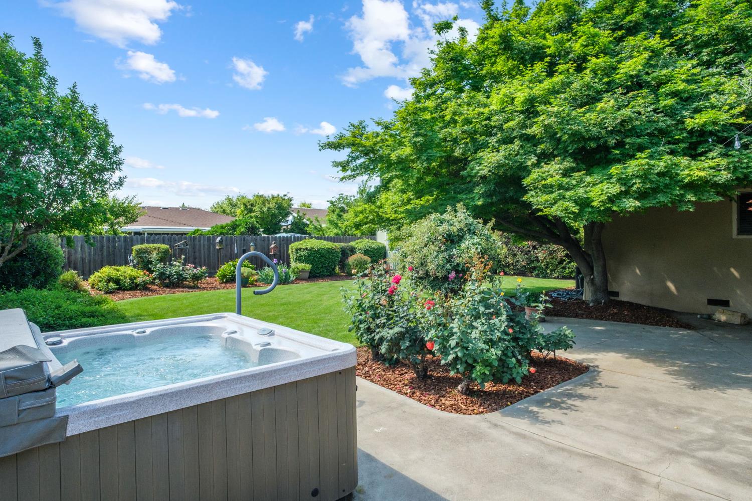 539 E Sample Ave, Fresno, CA 93710