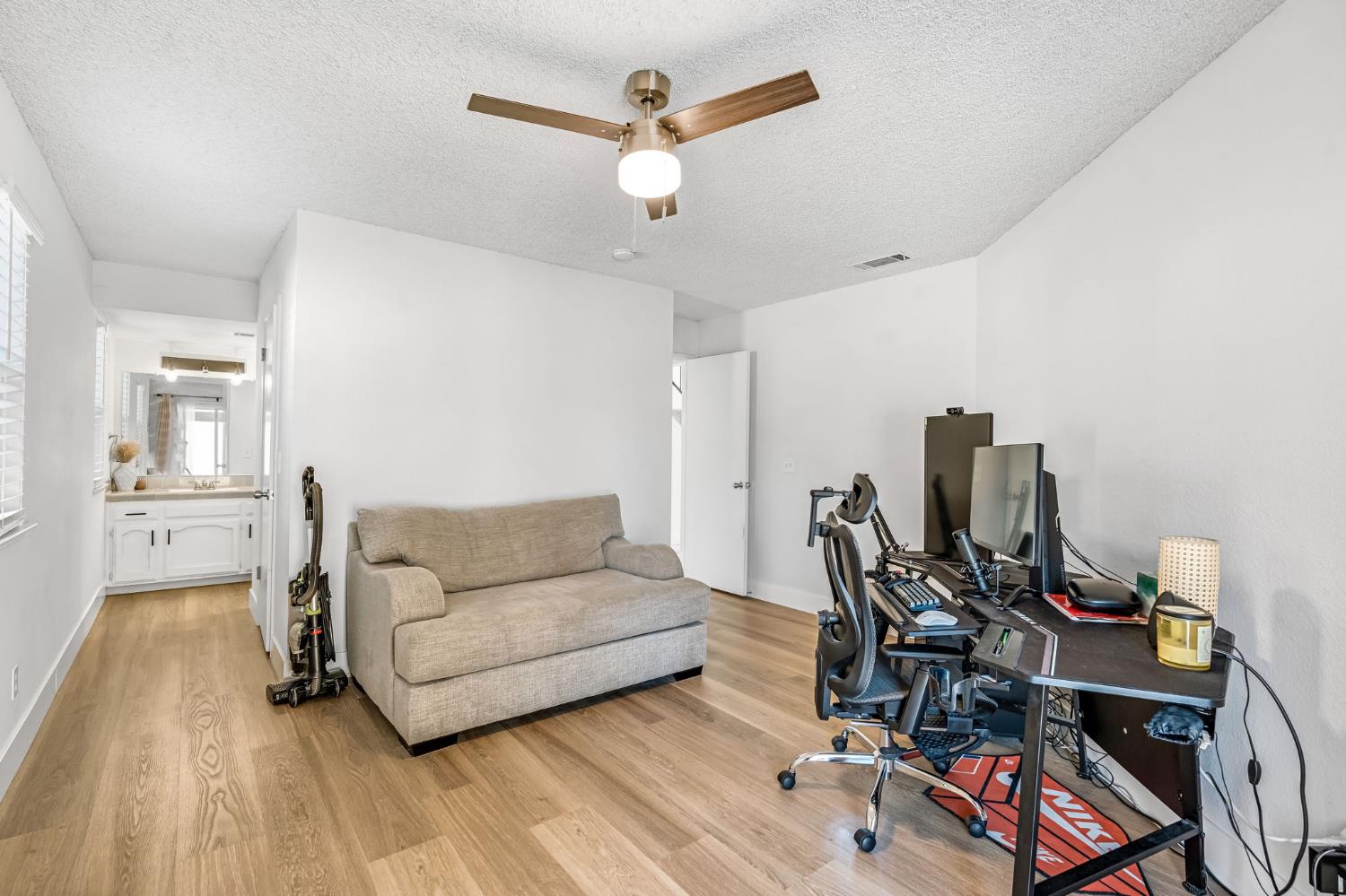 3656 W Harvard Ave, Fresno, CA 93722