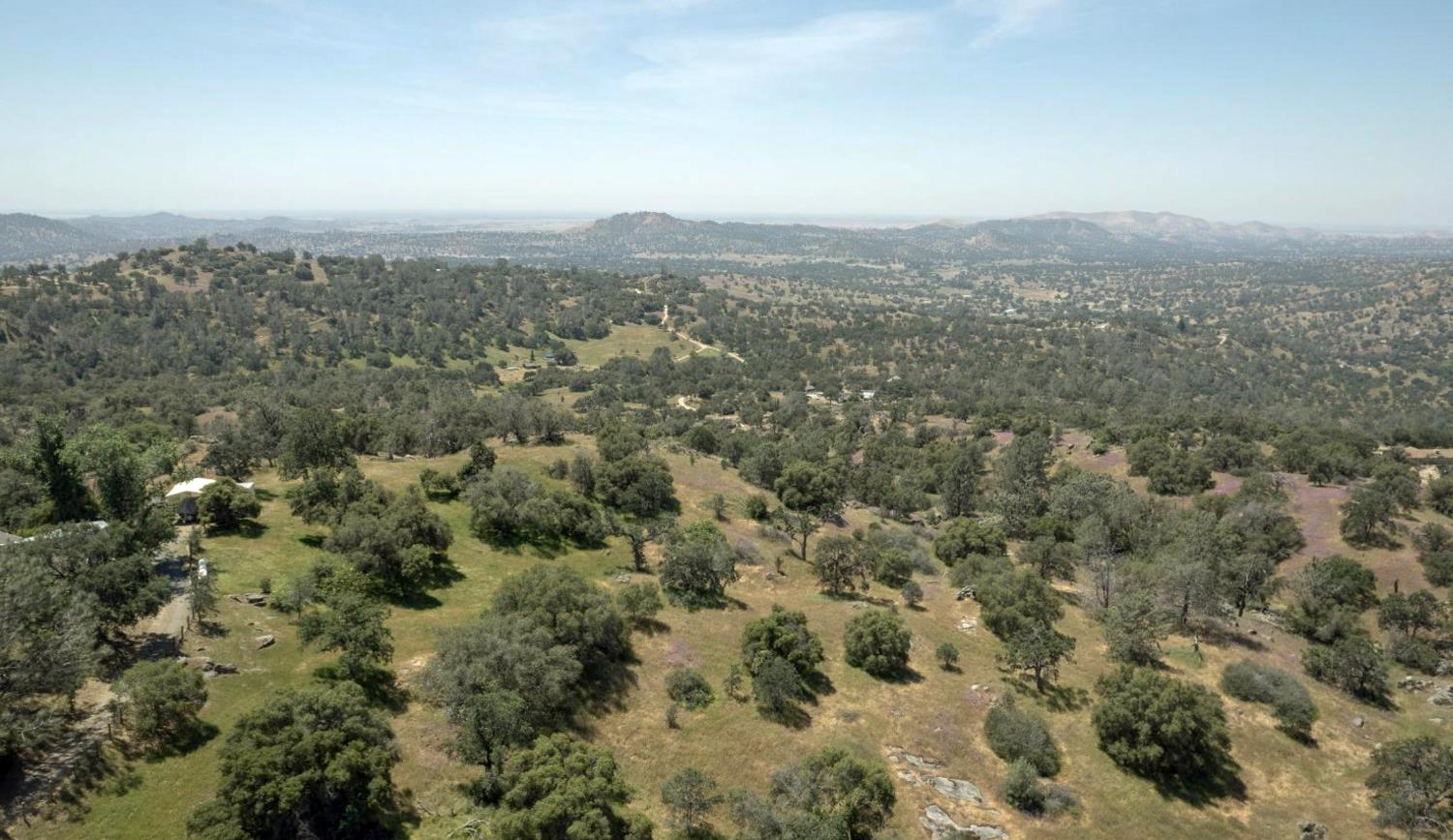 15 Pennyroyal, Prather, CA 93651