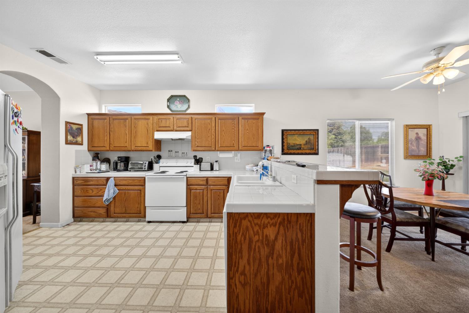 5622 N Ensanada Ave, Fresno, CA 93723