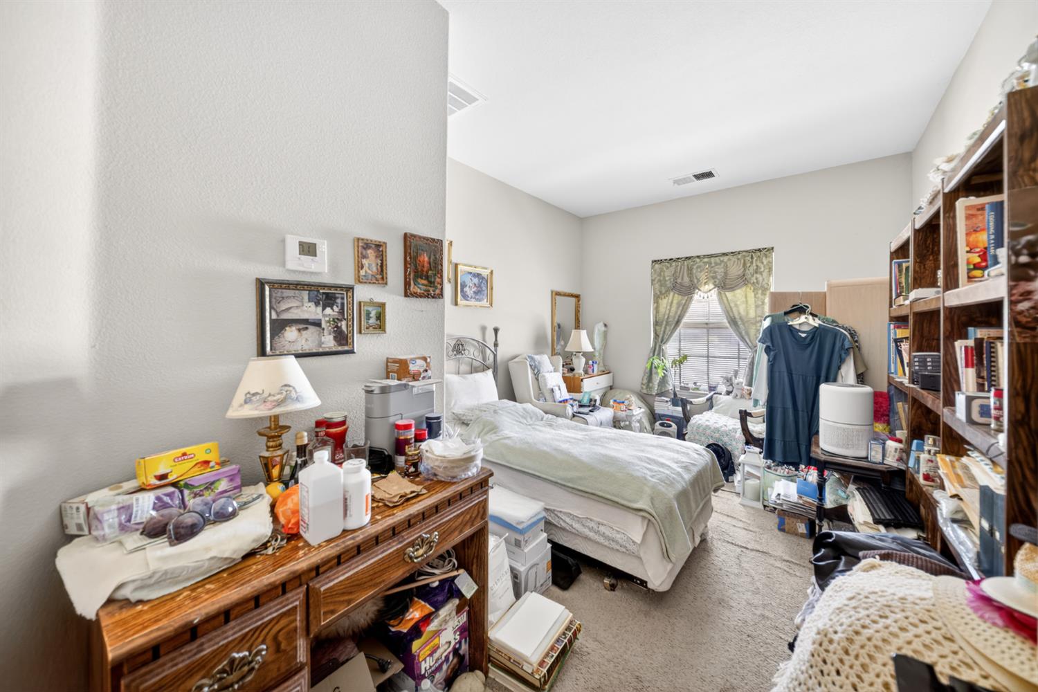 5622 N Ensanada Ave, Fresno, CA 93723