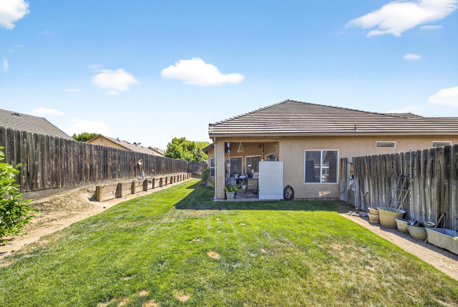 5622 N Ensanada Ave, Fresno, CA 93723