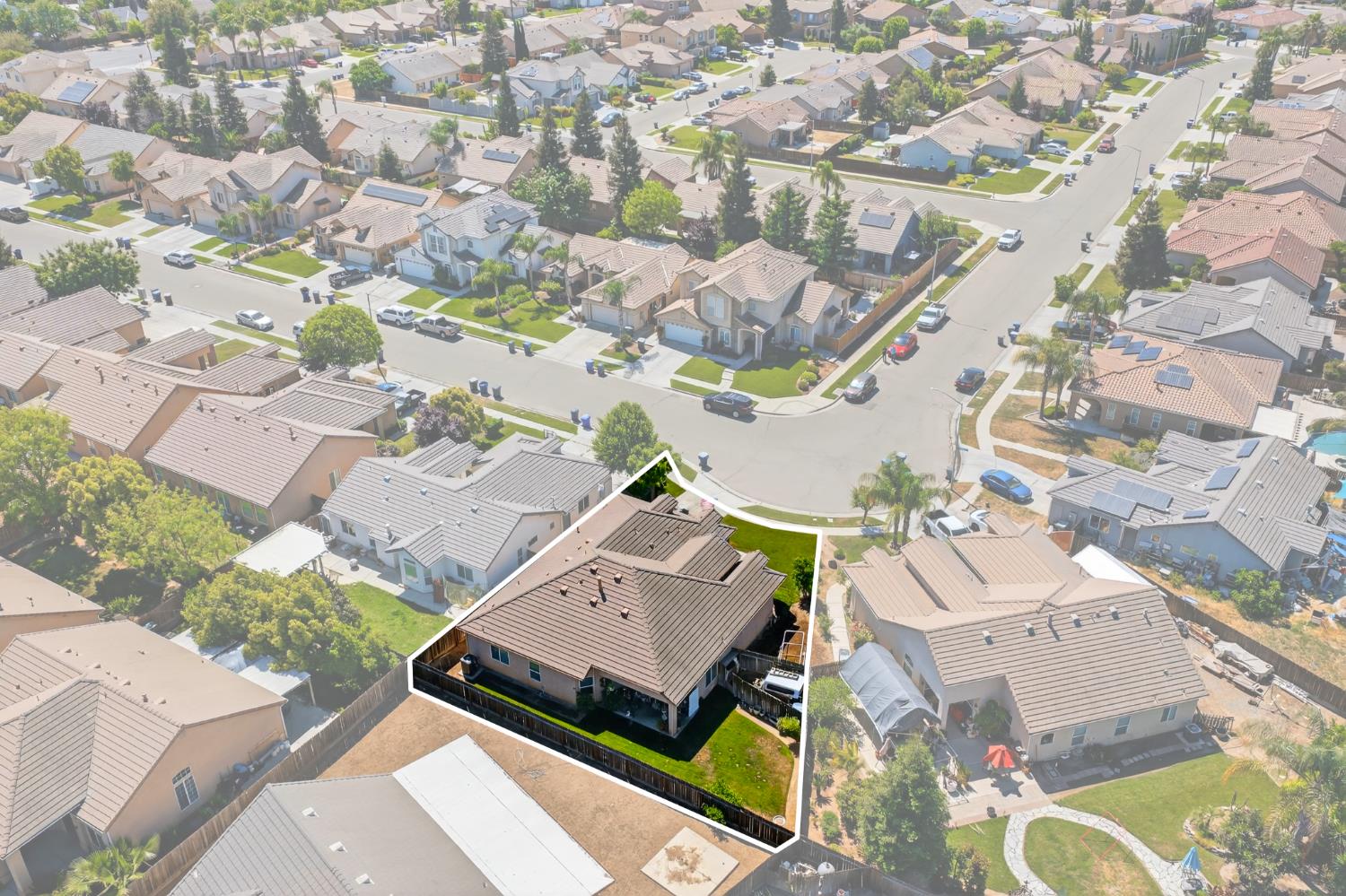 5622 N Ensanada Ave, Fresno, CA 93723