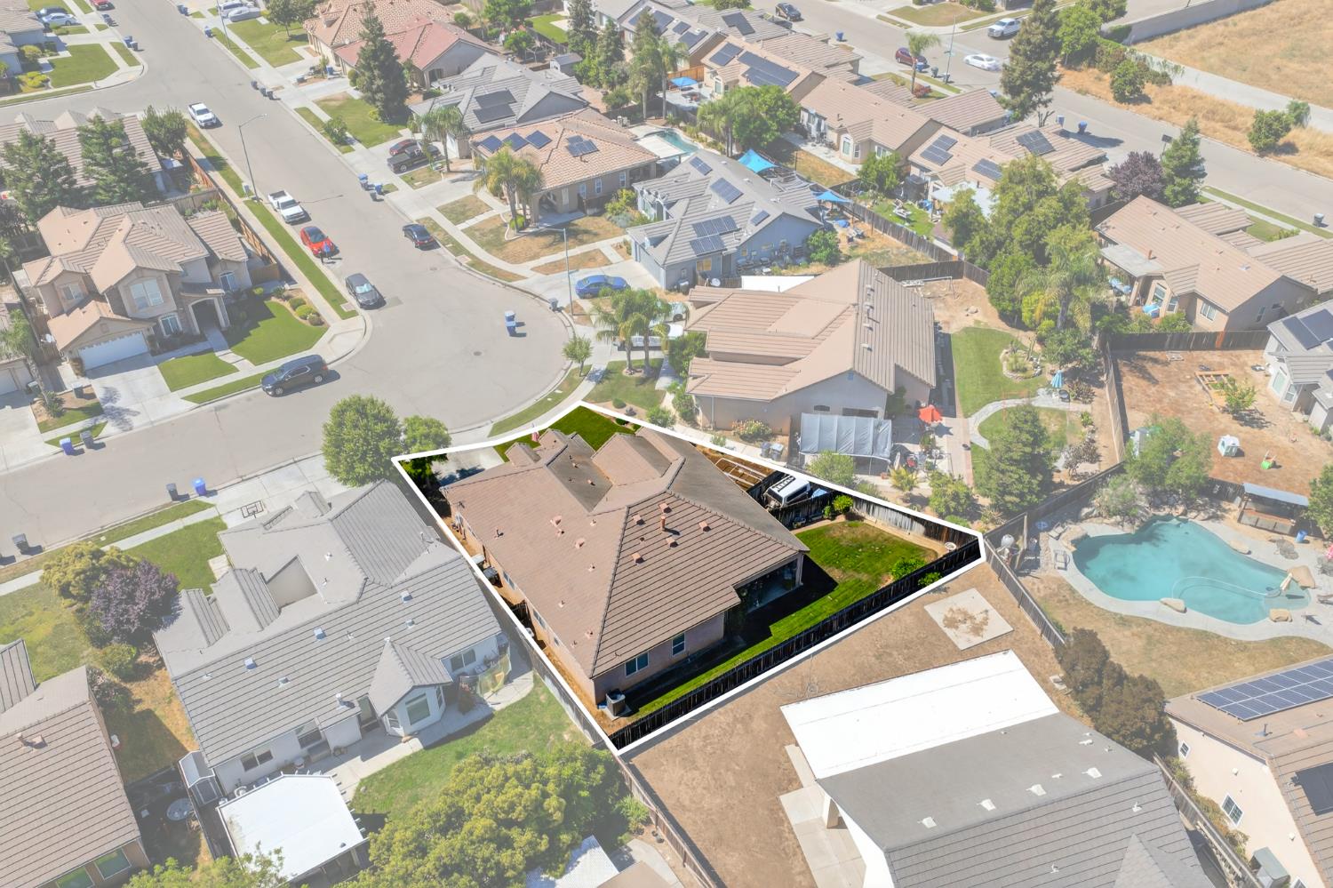 5622 N Ensanada Ave, Fresno, CA 93723