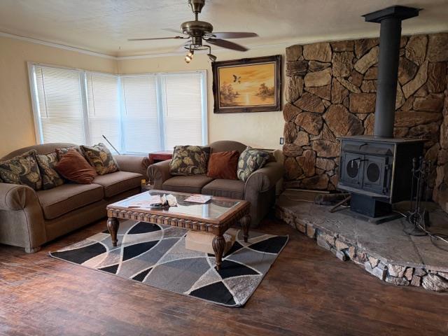 312 Coolidge St, Coalinga, CA 93210