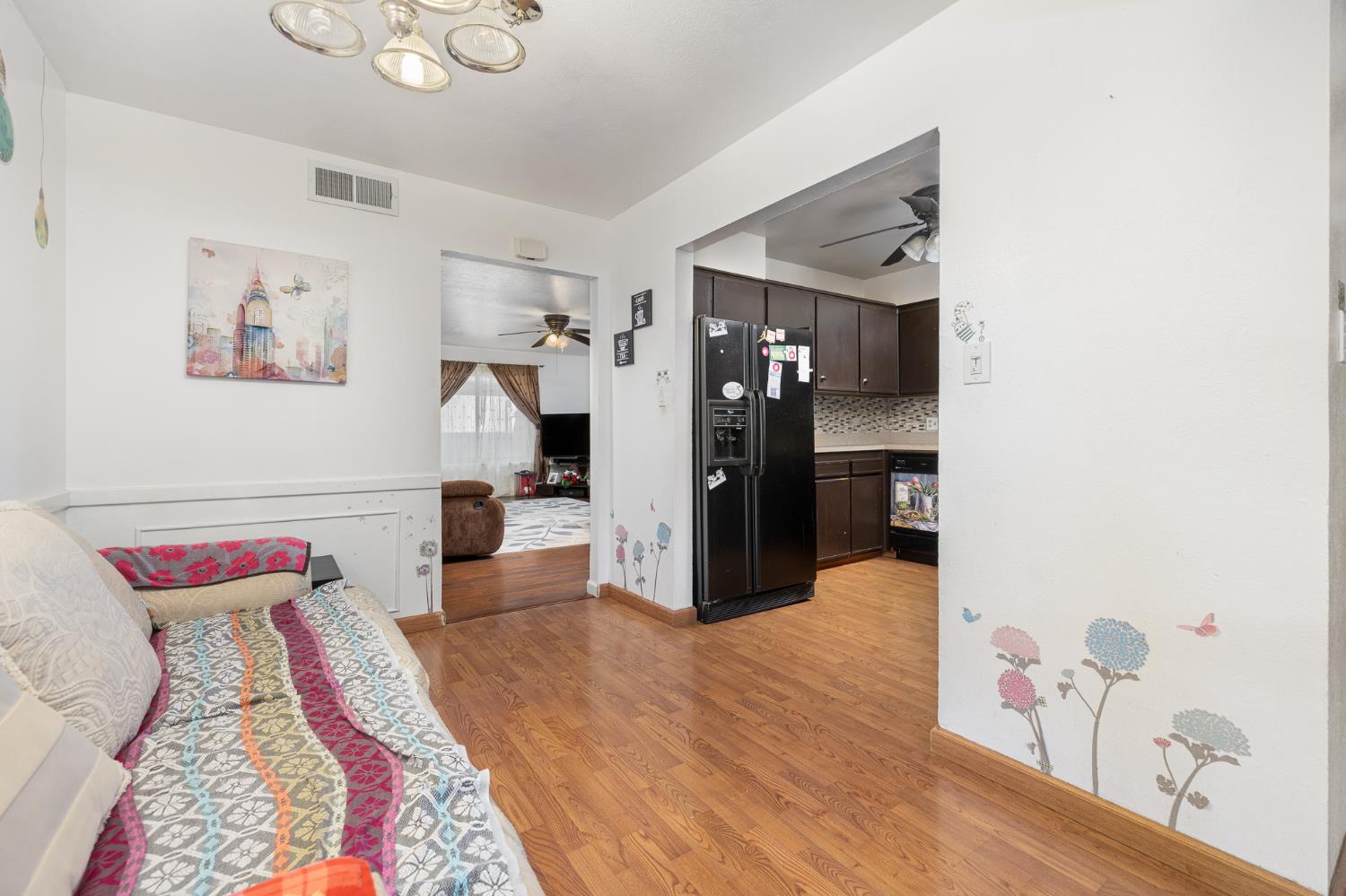 4683 N Angus St, Fresno, CA 93726