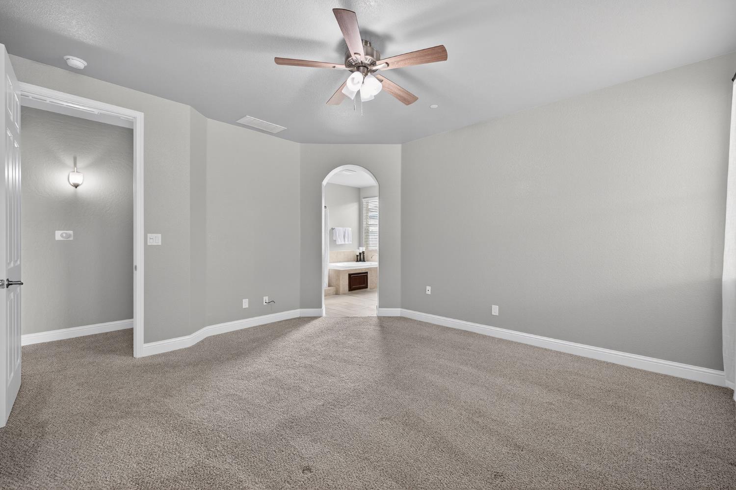 2446 S Claremont, Fresno, CA 93727