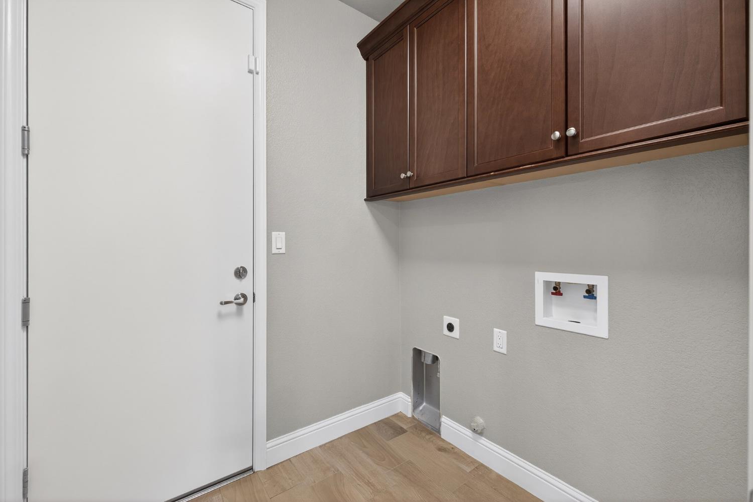 2446 S Claremont, Fresno, CA 93727