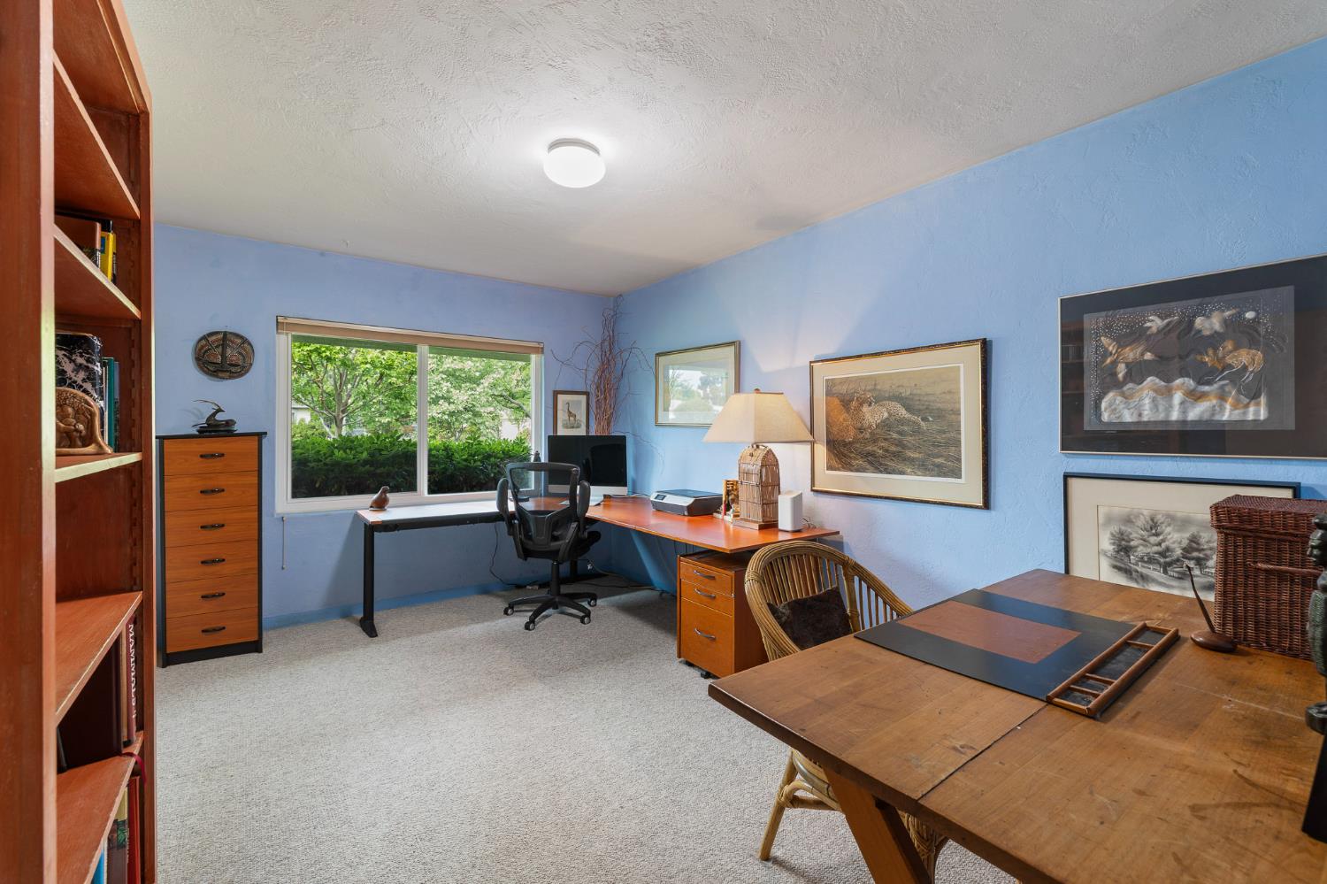 324 E Hampton Way, Fresno, CA 93704