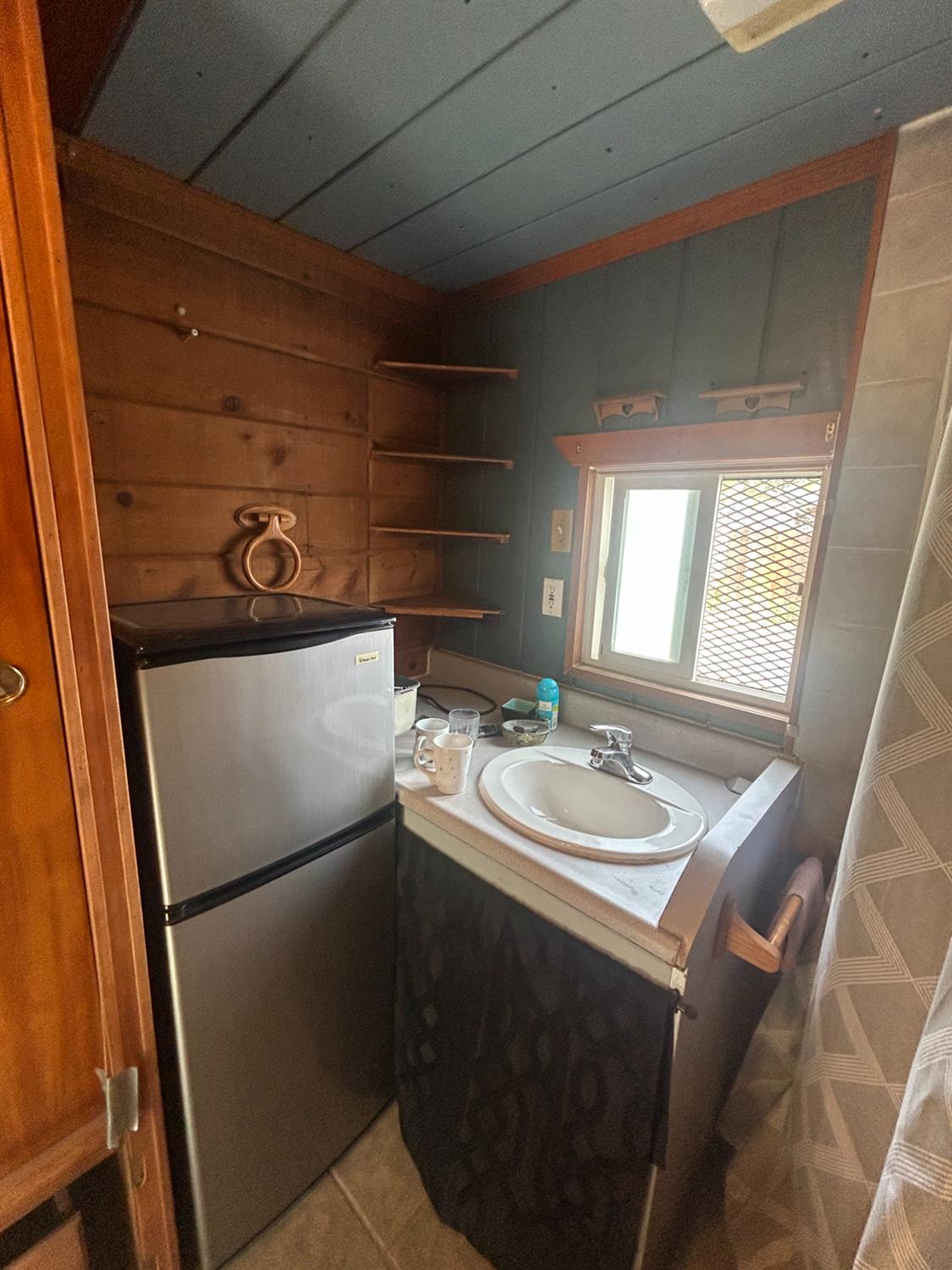 313 E Sacramento St, Coalinga, CA 93210