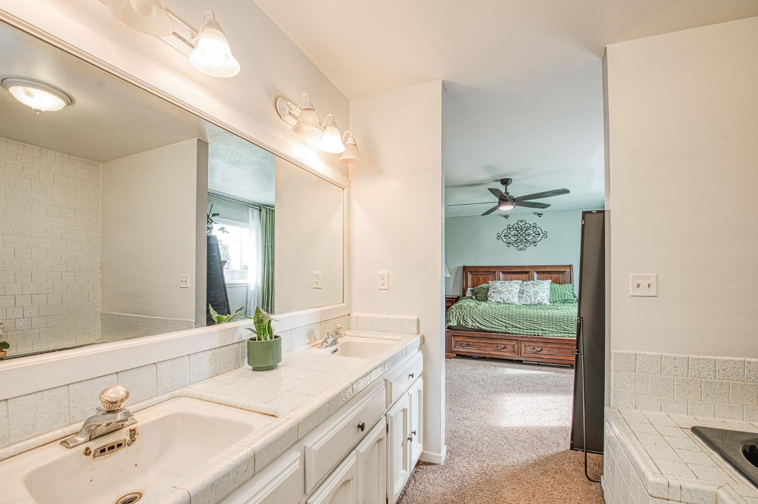 36881 Verde Ave, Madera, CA 93636