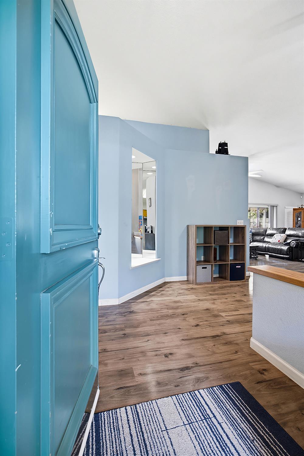 2271 E Niles Ave, Fresno, CA 93720