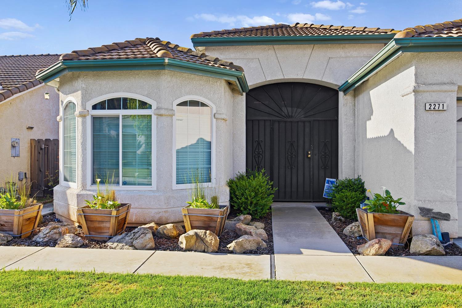 2271 E Niles Ave, Fresno, CA 93720