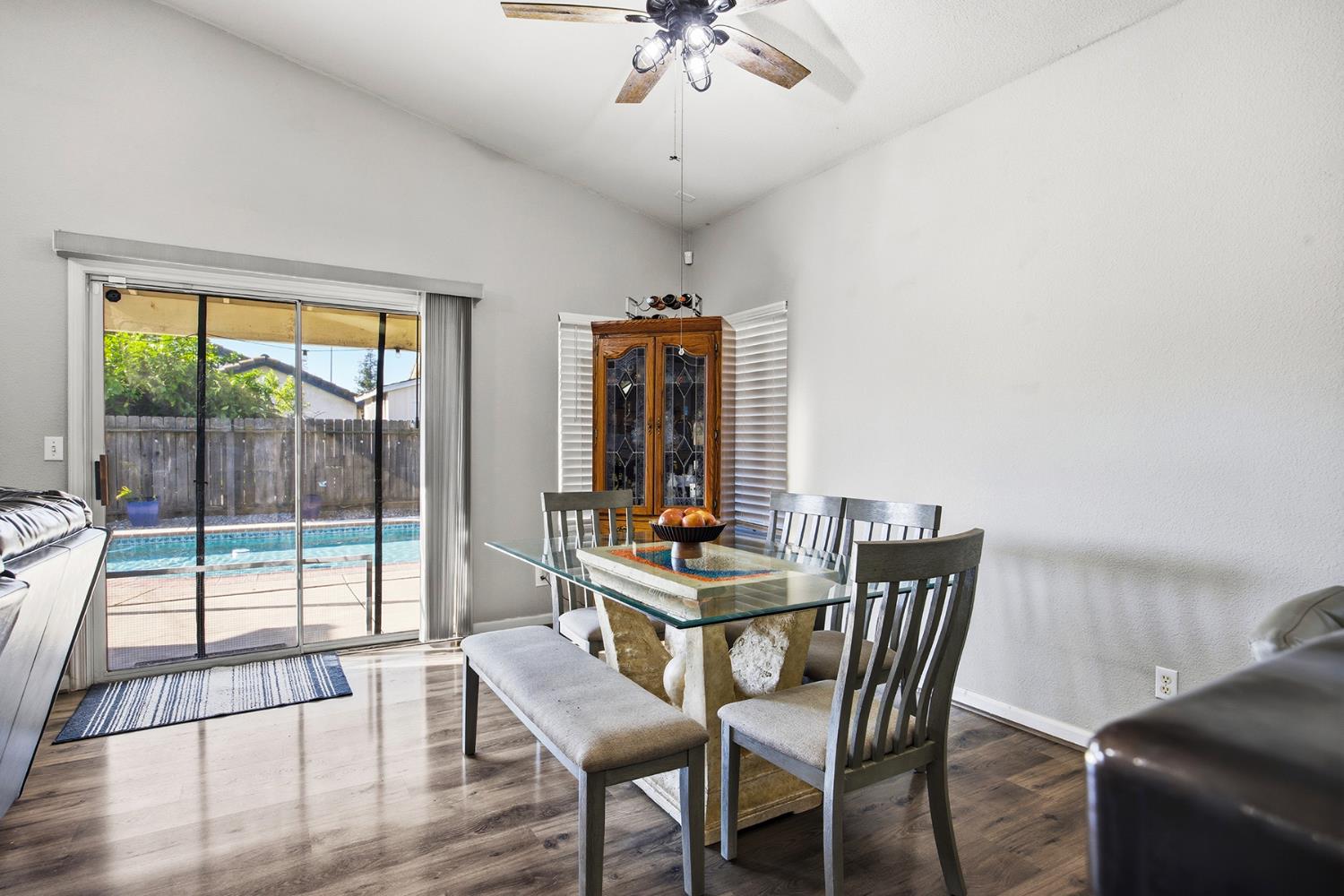 2271 E Niles Ave, Fresno, CA 93720