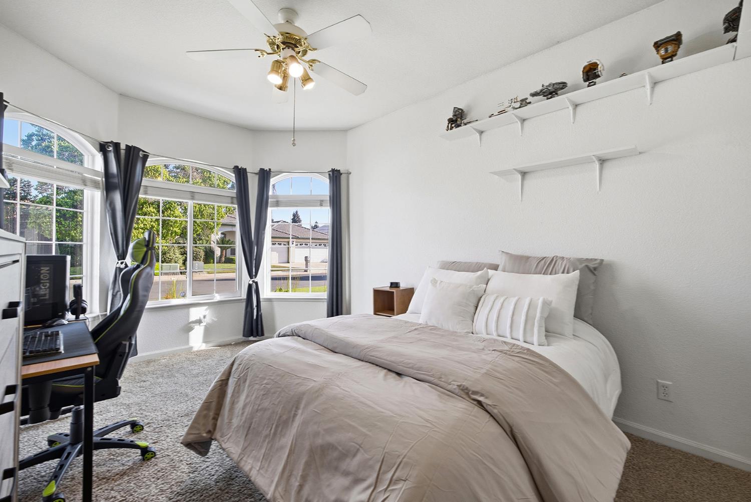 2271 E Niles Ave, Fresno, CA 93720