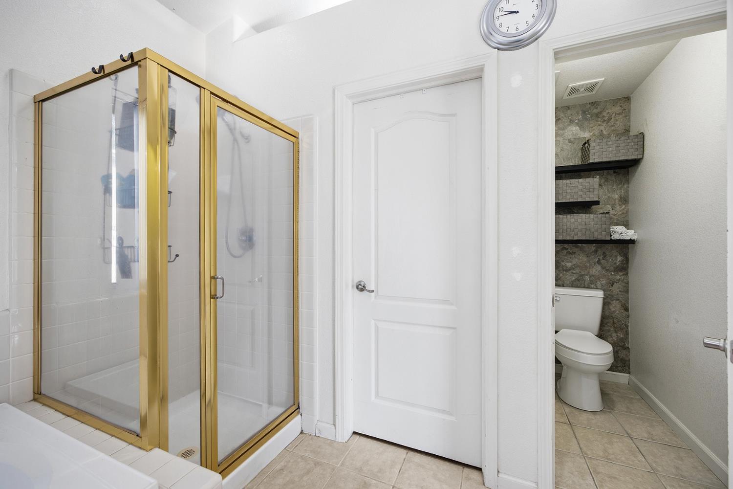 2271 E Niles Ave, Fresno, CA 93720