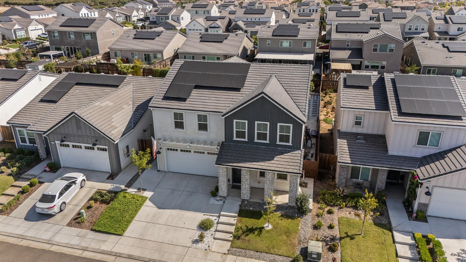 153 Boulder Dr S, Madera, CA 93636