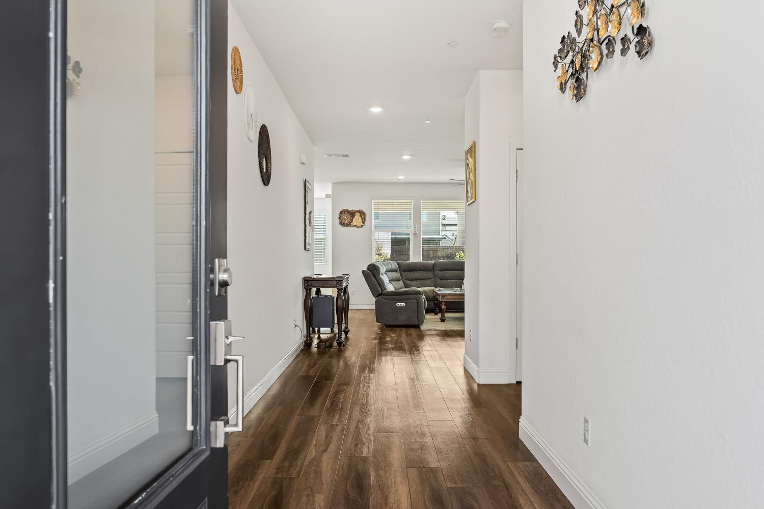 153 Boulder Dr S, Madera, CA 93636