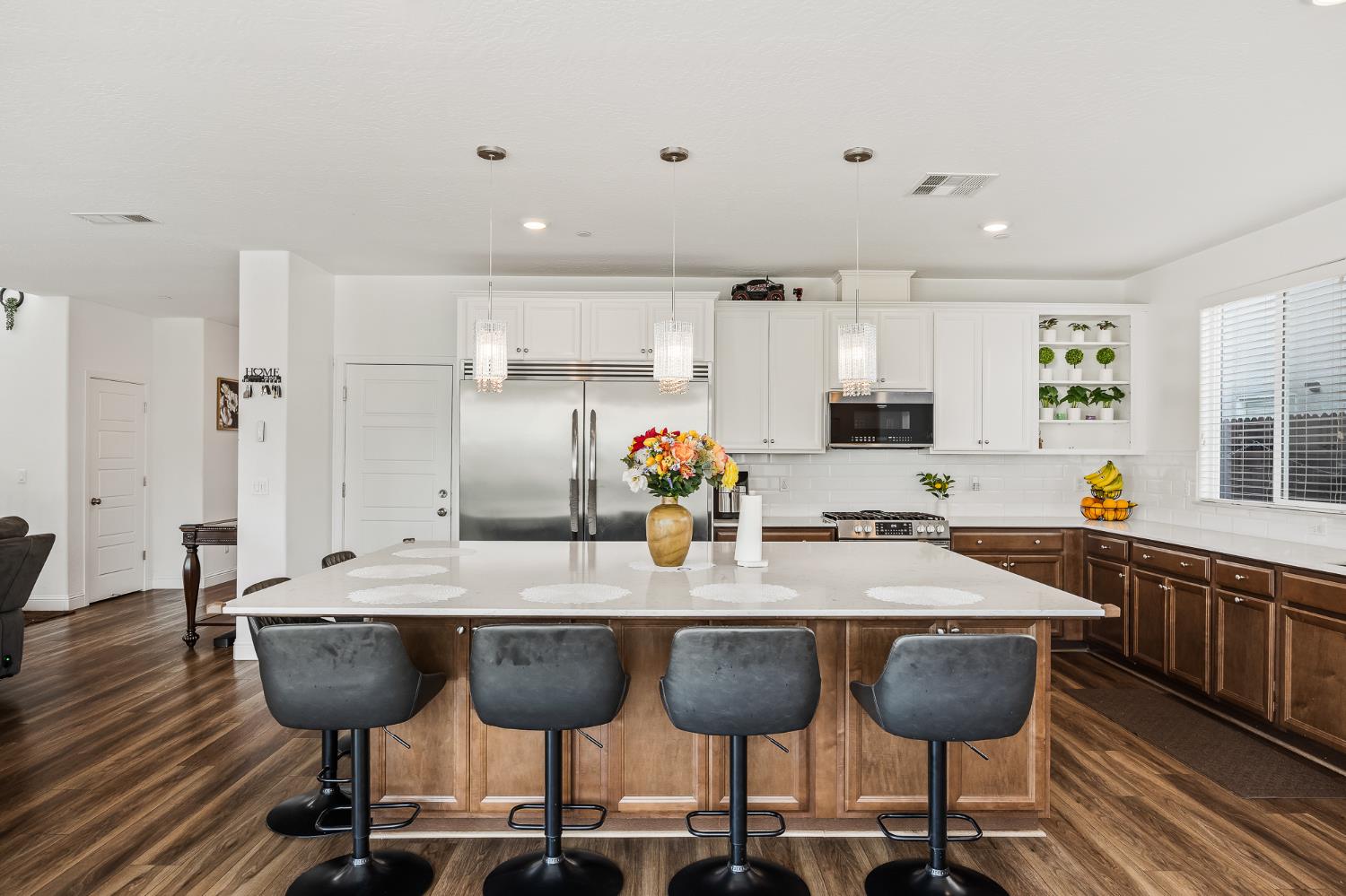 153 Boulder Dr S, Madera, CA 93636