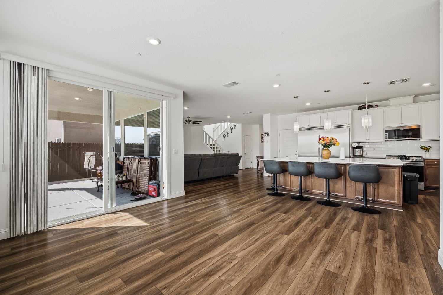 153 Boulder Dr S, Madera, CA 93636