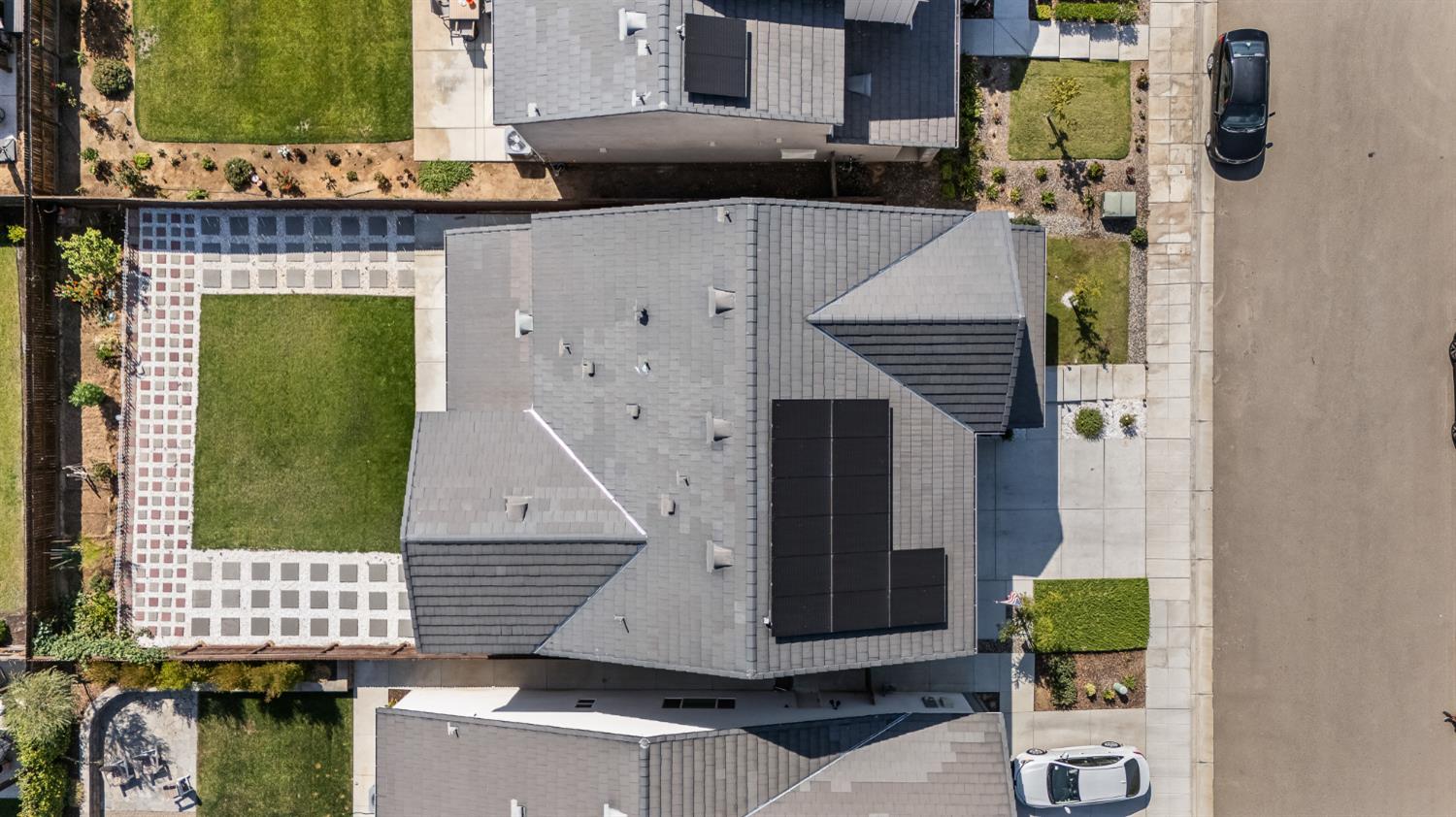 153 Boulder Dr S, Madera, CA 93636