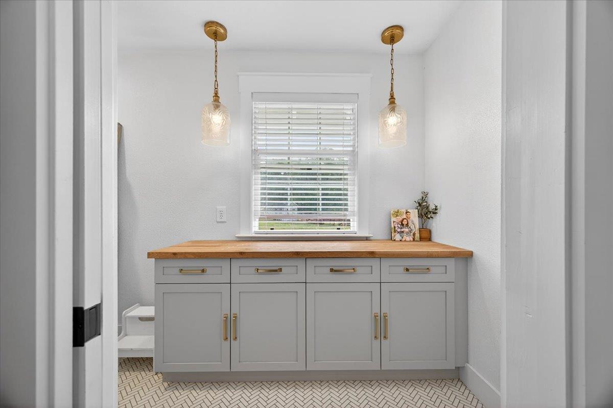 35073 Auberry Rd, Auberry, CA 93602