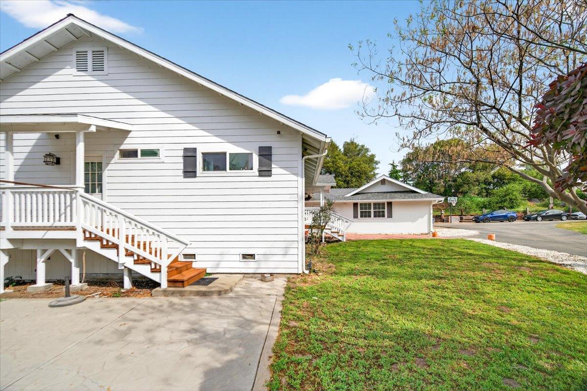 35073 Auberry Rd, Auberry, CA 93602