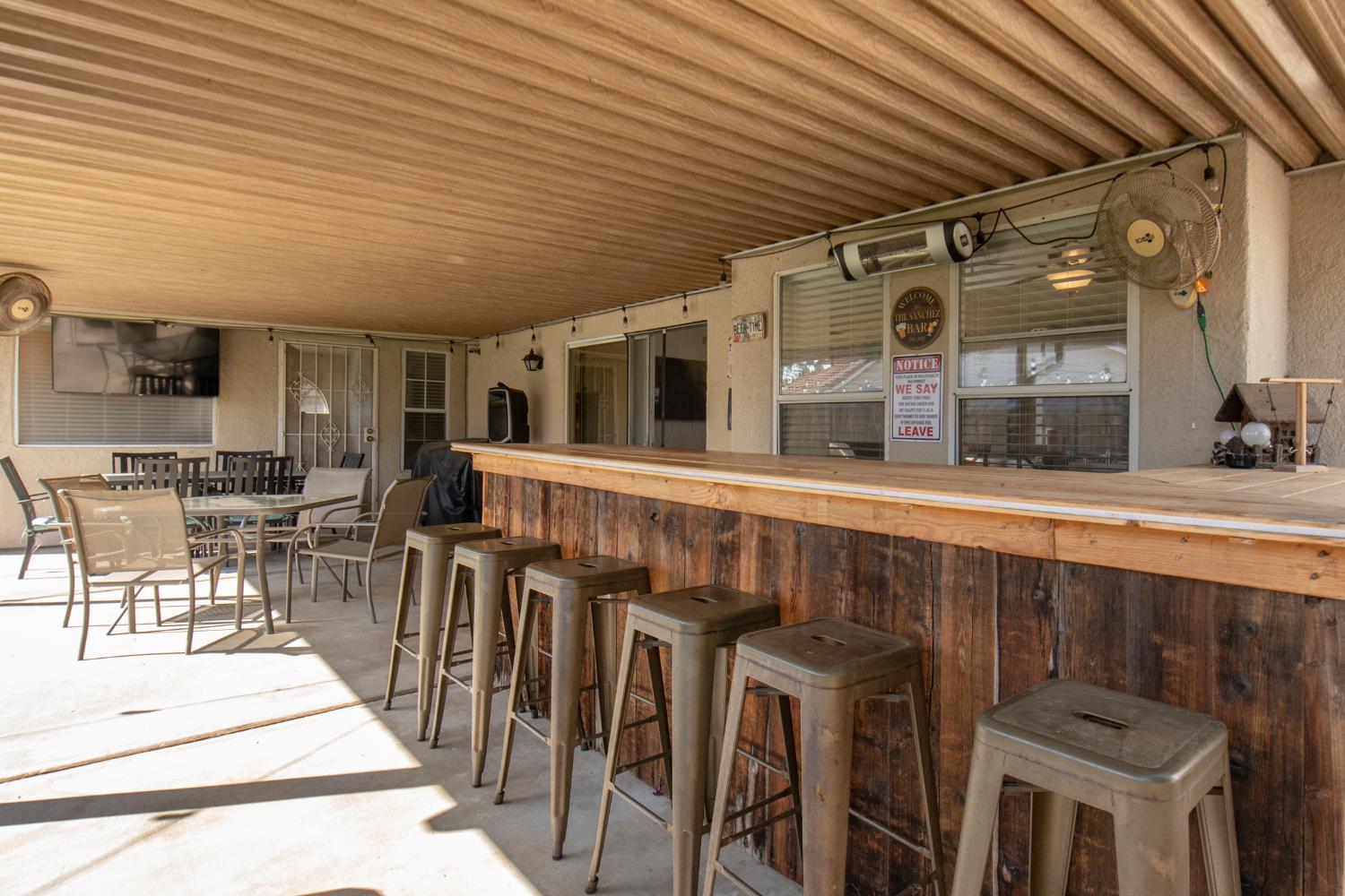 701 McArthur Ave, Clovis, CA 93611