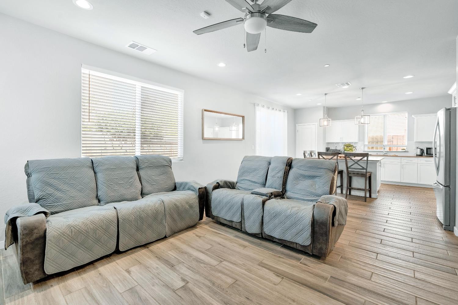 3875 Roberts Ave, Clovis, CA 93619