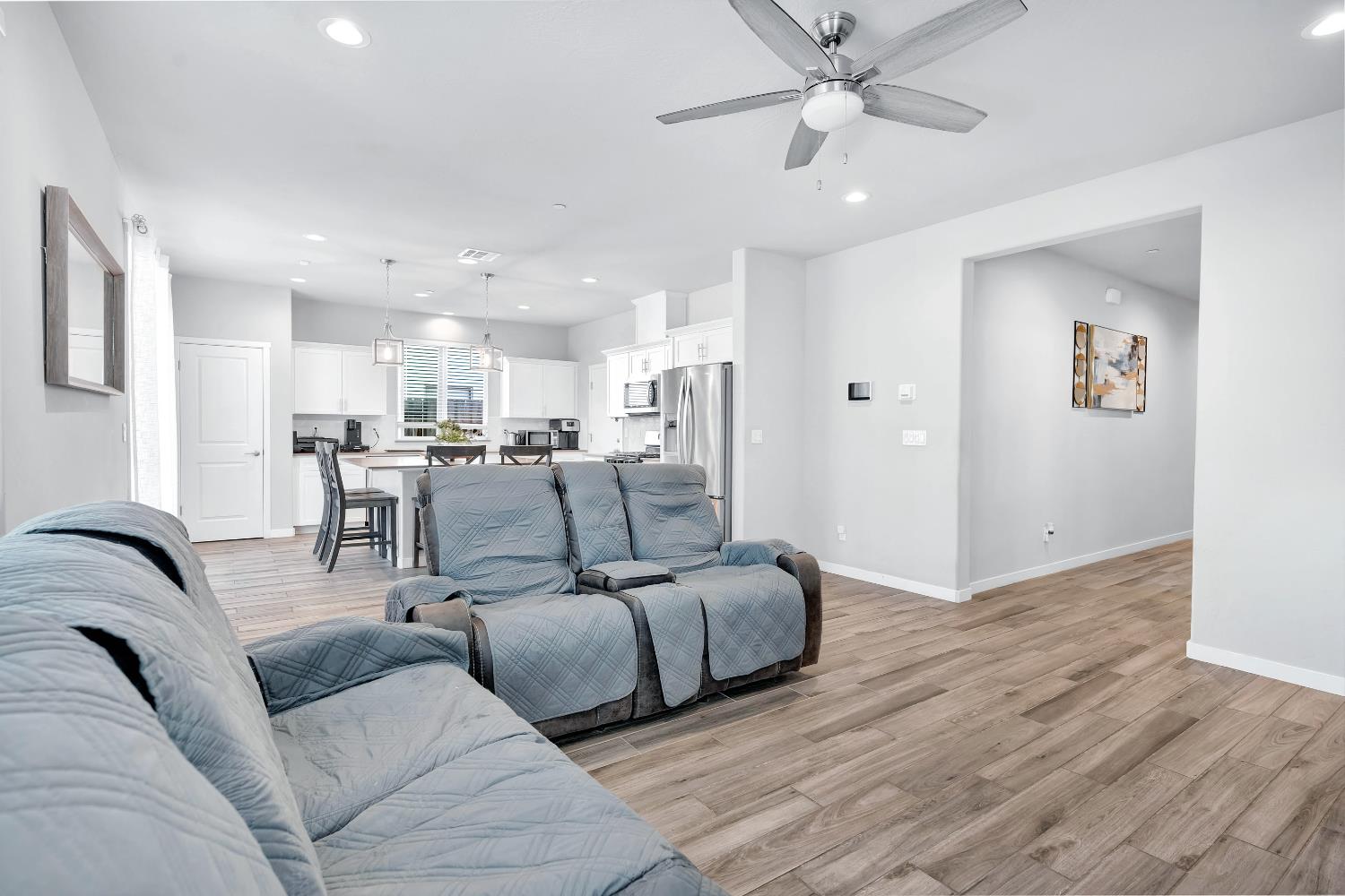 3875 Roberts Ave, Clovis, CA 93619