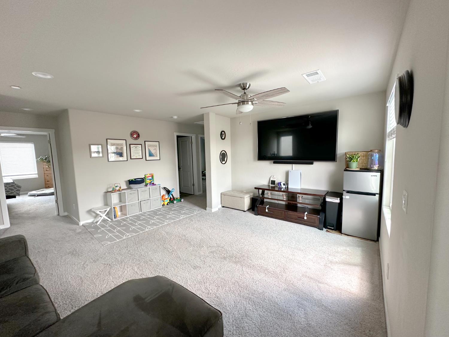 3875 Roberts Ave, Clovis, CA 93619