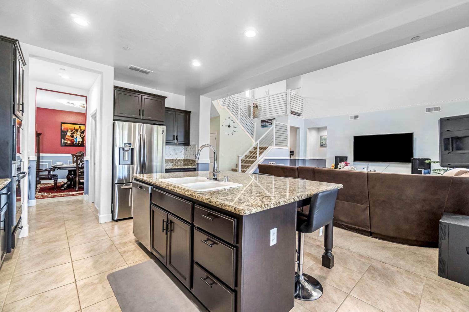 3405 W Kamm Ave, Dinuba, CA 93618