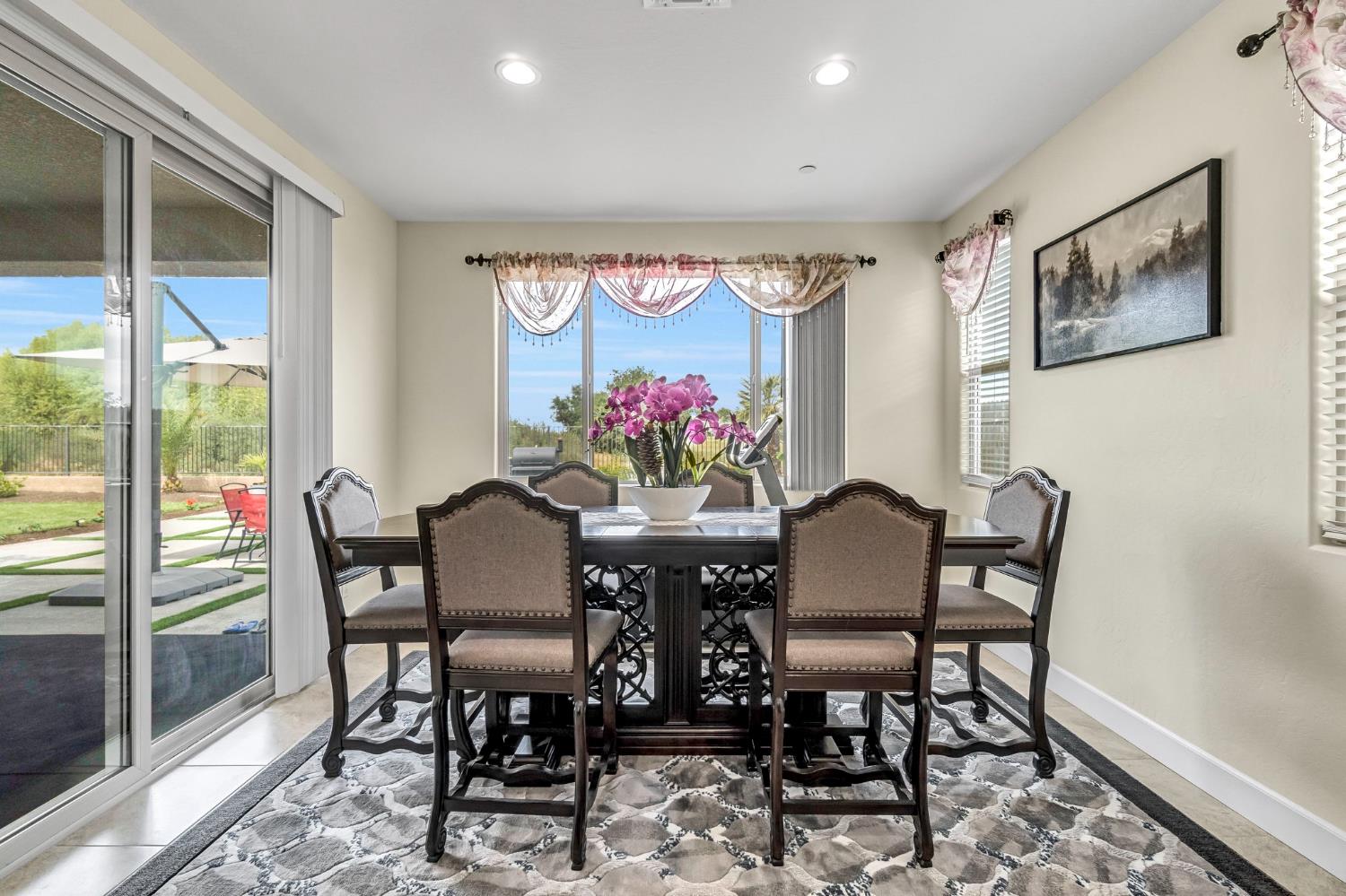 3405 W Kamm Ave, Dinuba, CA 93618