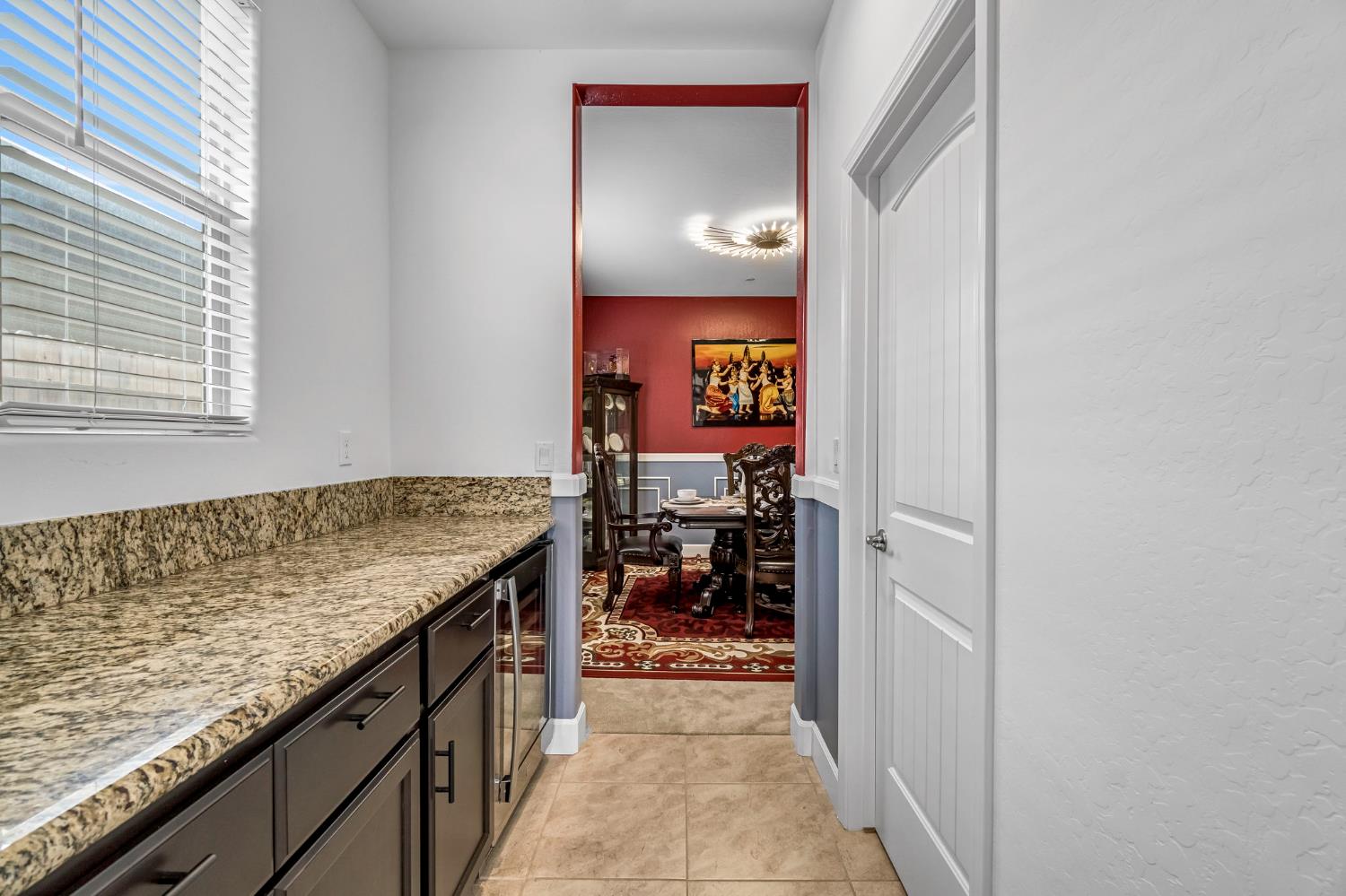 3405 W Kamm Ave, Dinuba, CA 93618