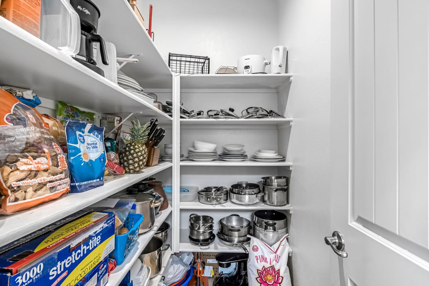 3405 W Kamm Ave, Dinuba, CA 93618