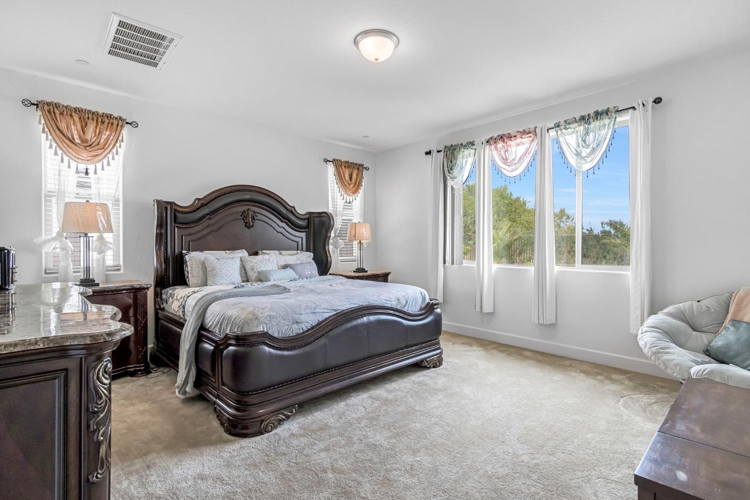 3405 W Kamm Ave, Dinuba, CA 93618