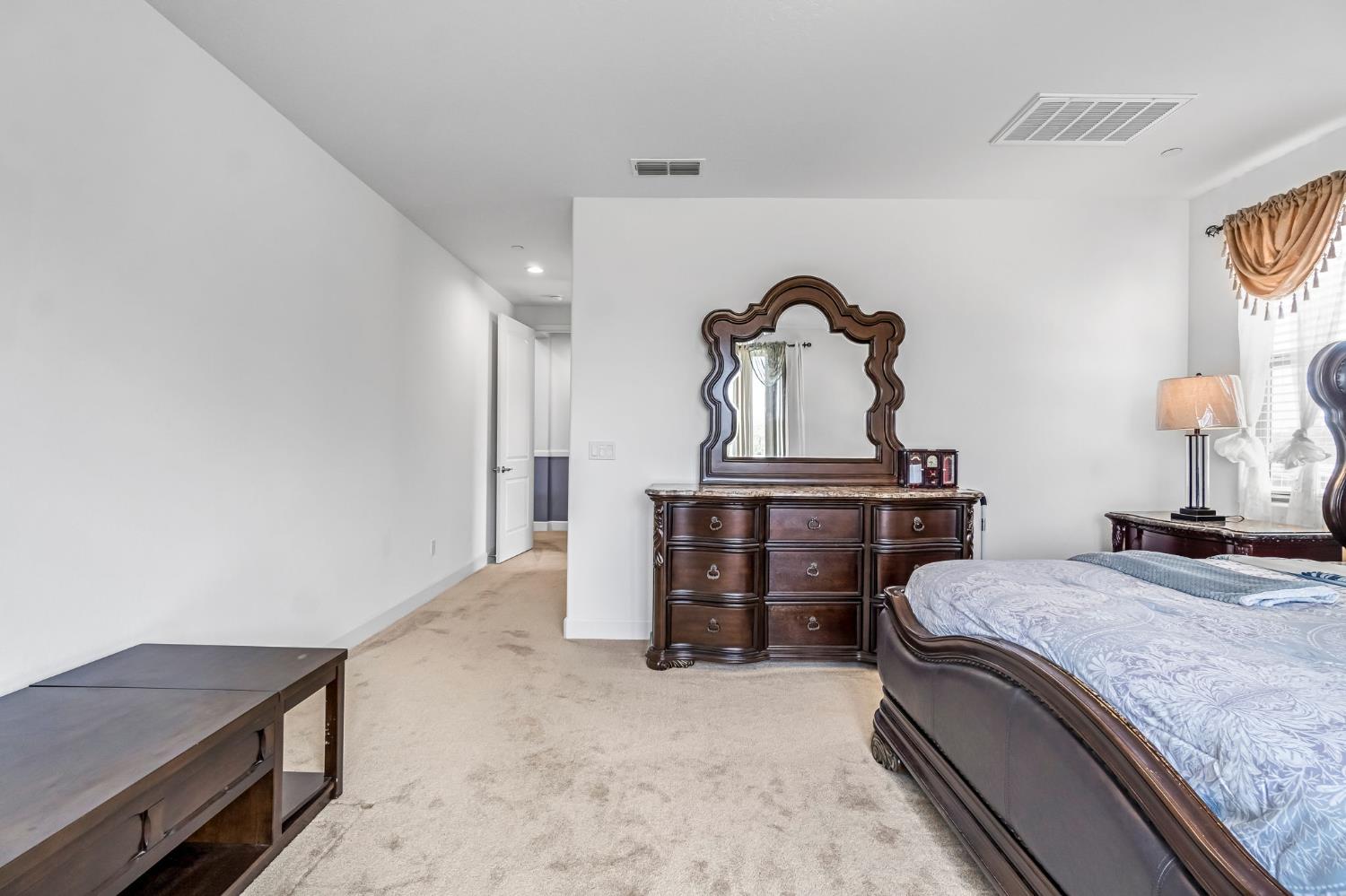 3405 W Kamm Ave, Dinuba, CA 93618