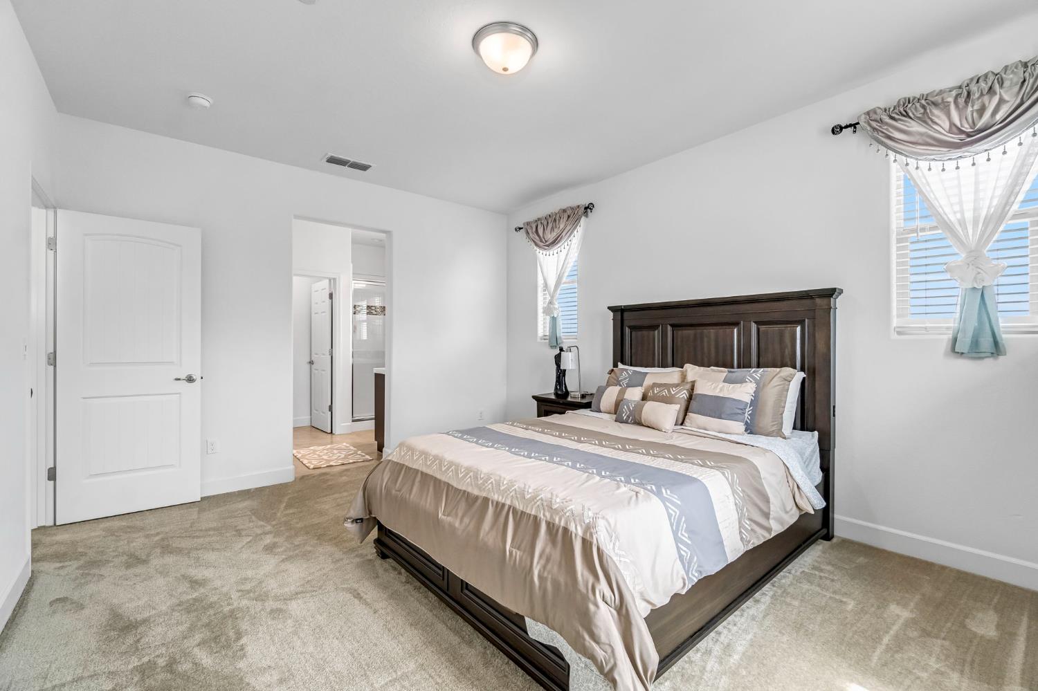 3405 W Kamm Ave, Dinuba, CA 93618