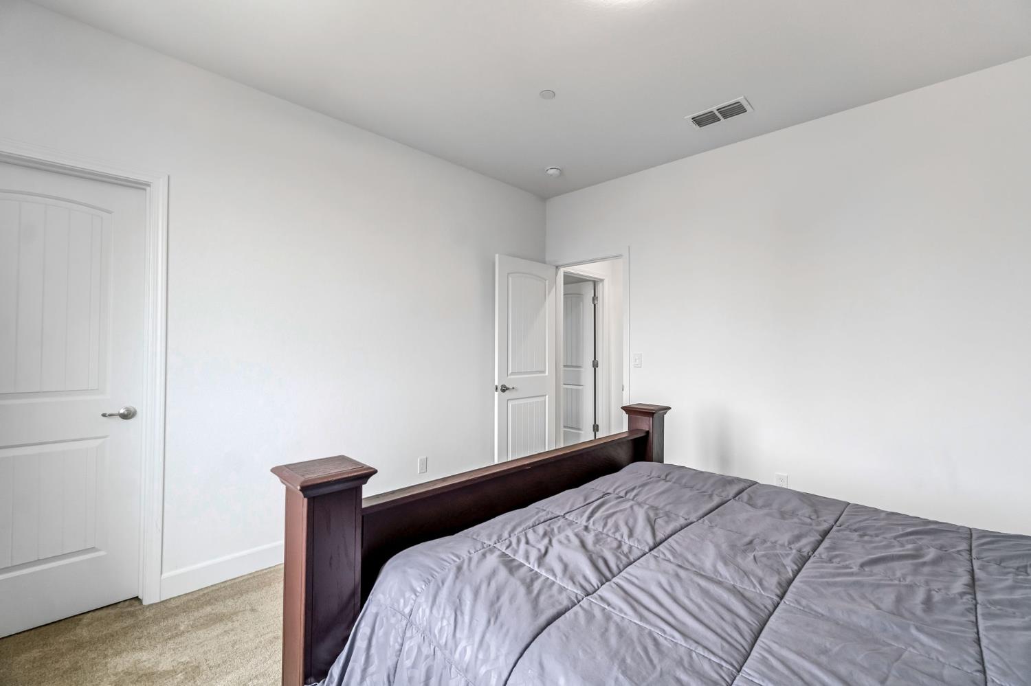 3405 W Kamm Ave, Dinuba, CA 93618