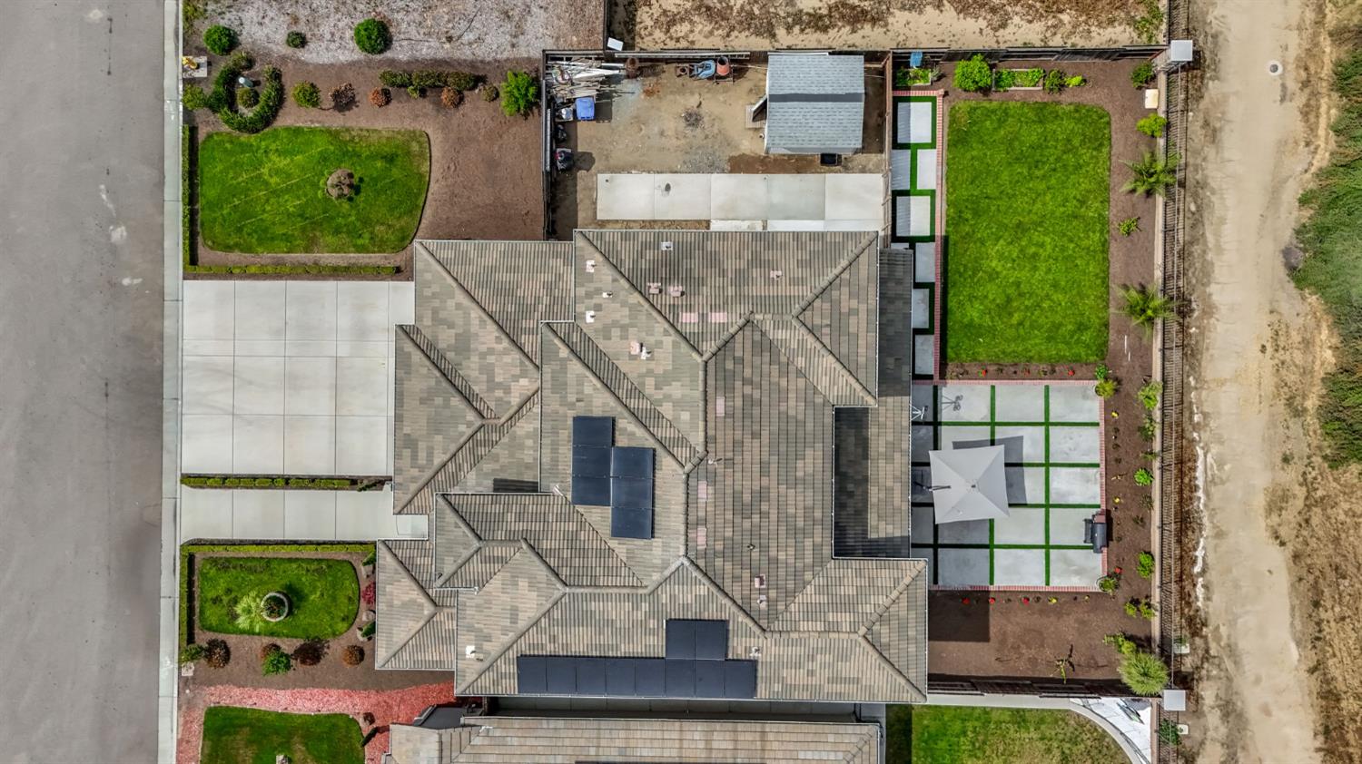 3405 W Kamm Ave, Dinuba, CA 93618