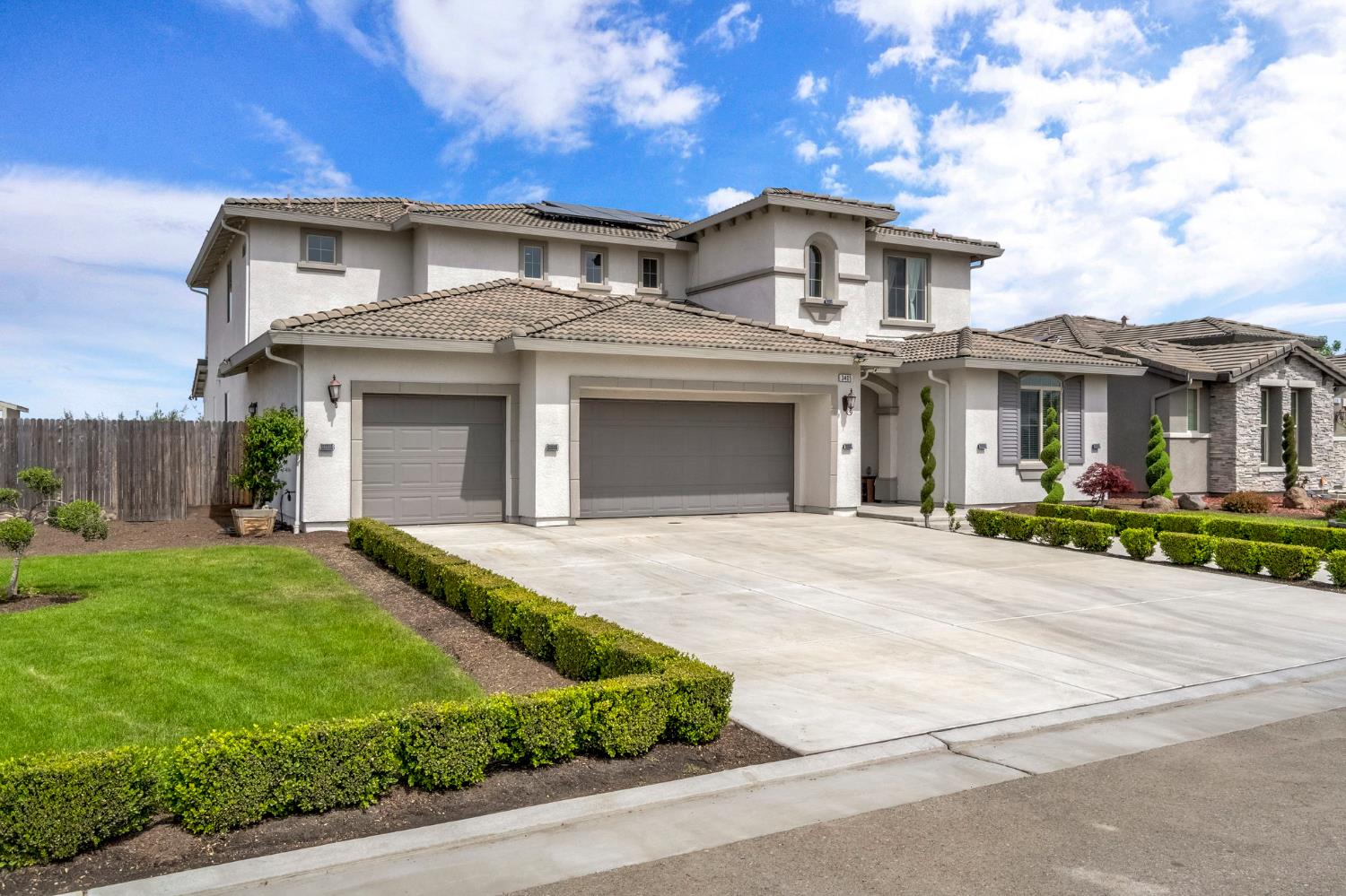 3405 W Kamm Ave, Dinuba, CA 93618